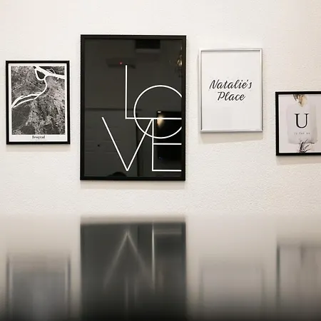 Natalie's Place Apartament *